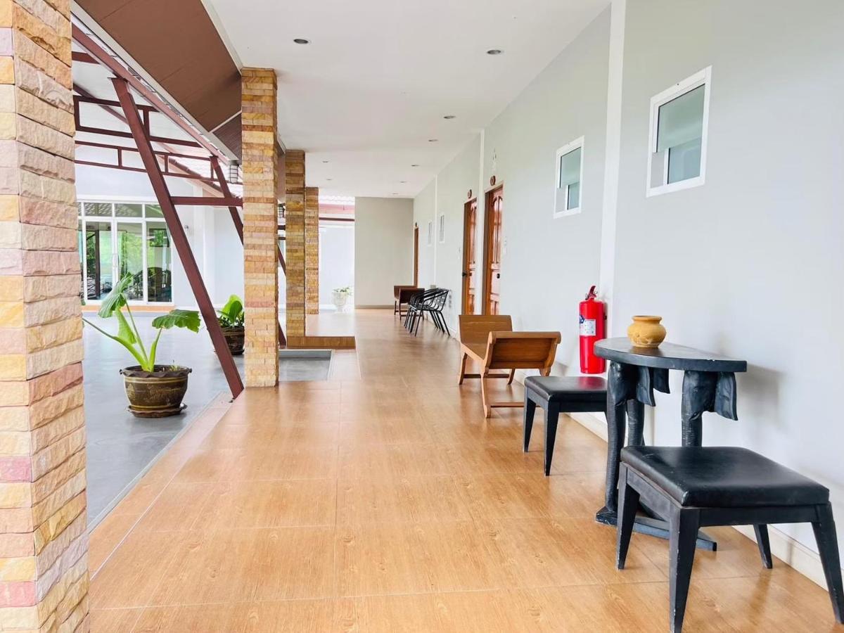Hotel Baan Suan Khun Yaiy Ban Wang Takhrai Zewnętrze zdjęcie