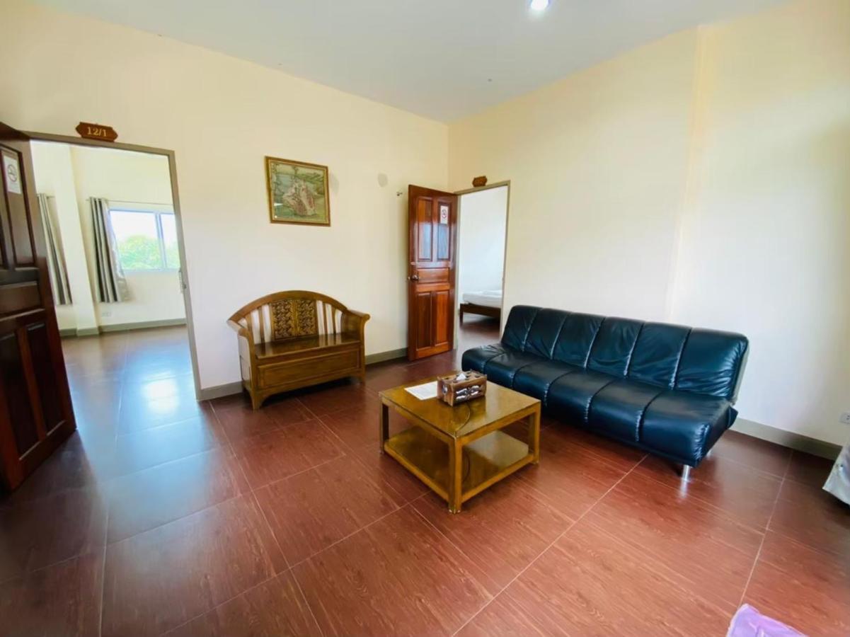 Hotel Baan Suan Khun Yaiy Ban Wang Takhrai Zewnętrze zdjęcie