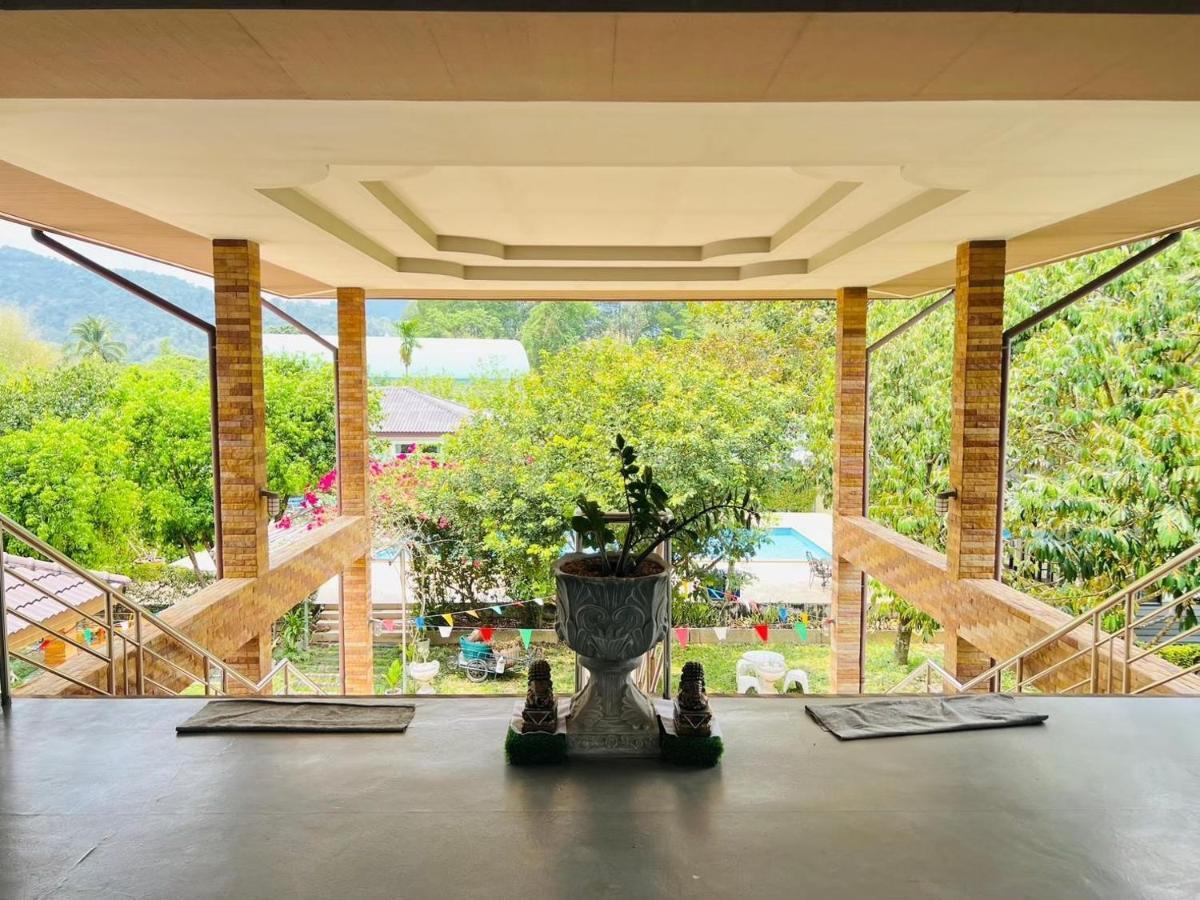 Hotel Baan Suan Khun Yaiy Ban Wang Takhrai Zewnętrze zdjęcie