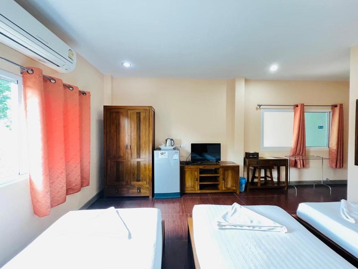 Hotel Baan Suan Khun Yaiy Ban Wang Takhrai Zewnętrze zdjęcie