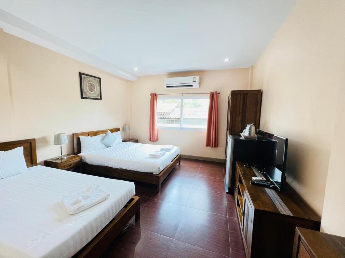 Hotel Baan Suan Khun Yaiy Ban Wang Takhrai Zewnętrze zdjęcie