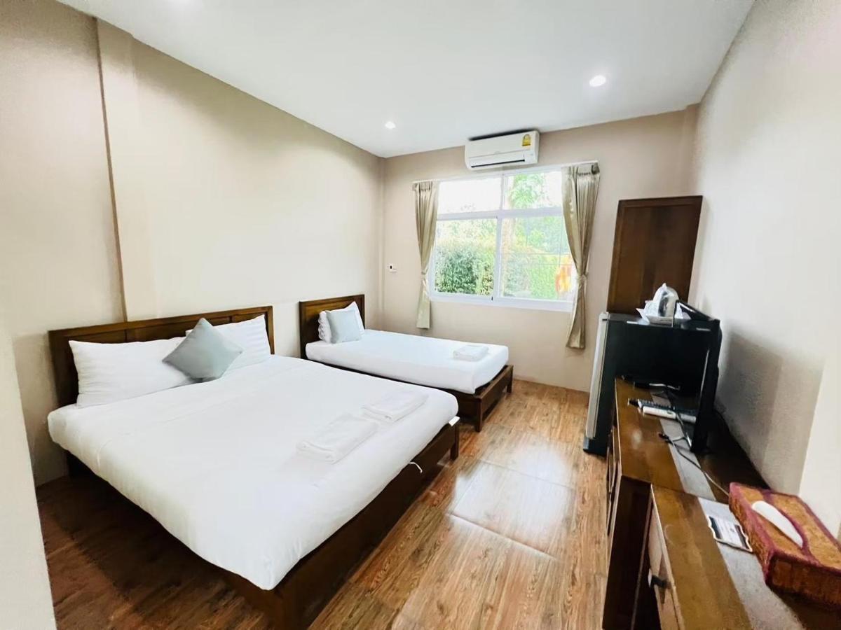 Hotel Baan Suan Khun Yaiy Ban Wang Takhrai Zewnętrze zdjęcie