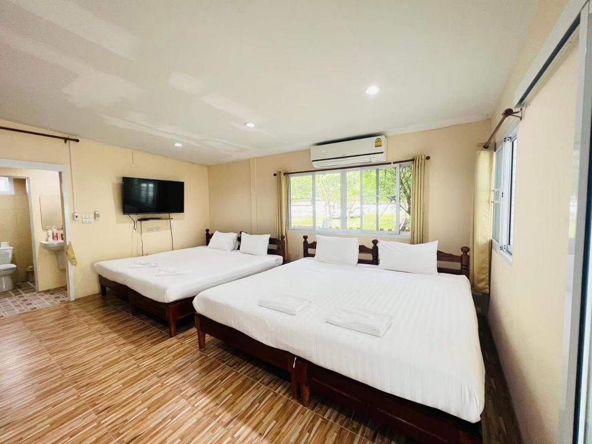 Hotel Baan Suan Khun Yaiy Ban Wang Takhrai Zewnętrze zdjęcie