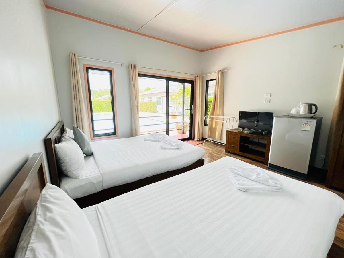 Hotel Baan Suan Khun Yaiy Ban Wang Takhrai Zewnętrze zdjęcie